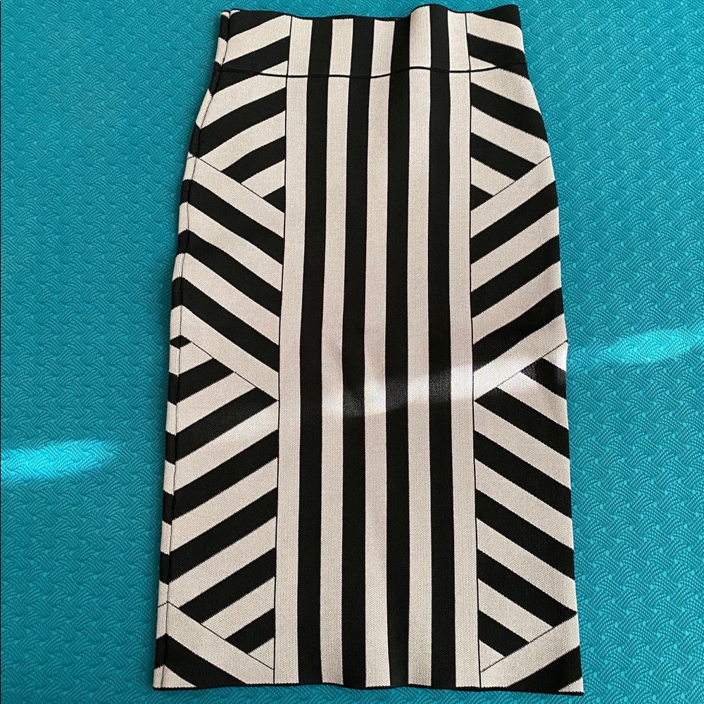 COPY - BCBG power skirt